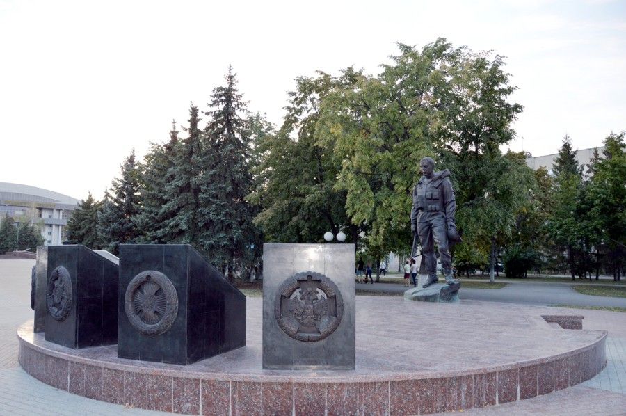 Памятник воинам, погибшим на Северном Кавказе