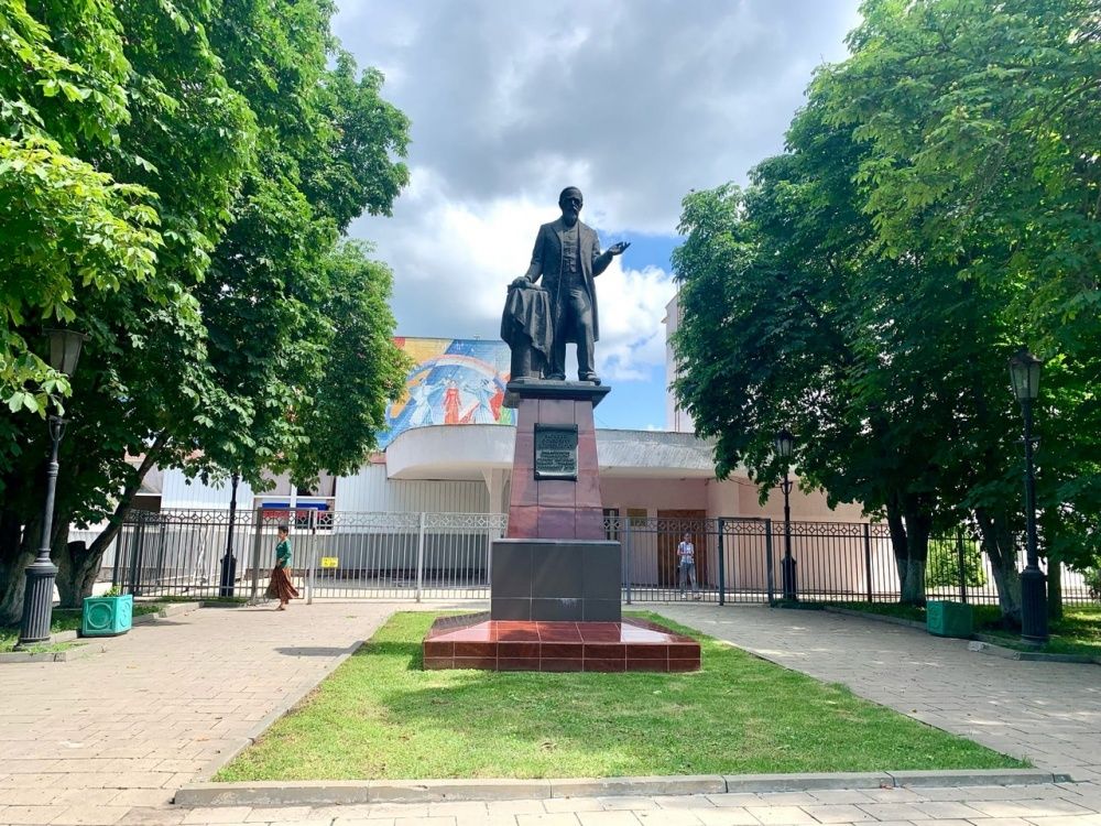 Памятник Ключевскому 